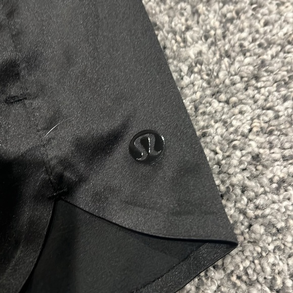 Lululemon running shorts & sports bra - Picture 3 of 14